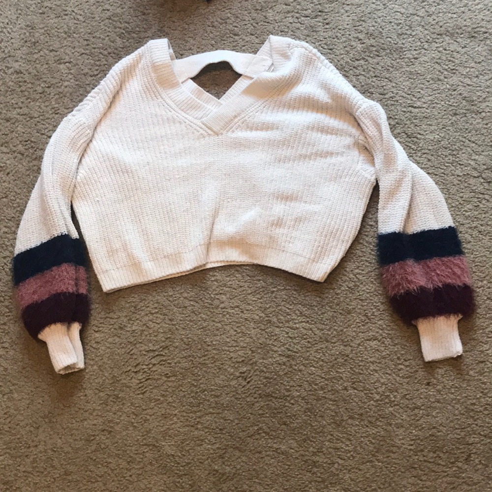 puff sleeve cropped sweater